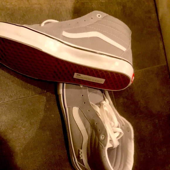2 pairs of grey new shoes